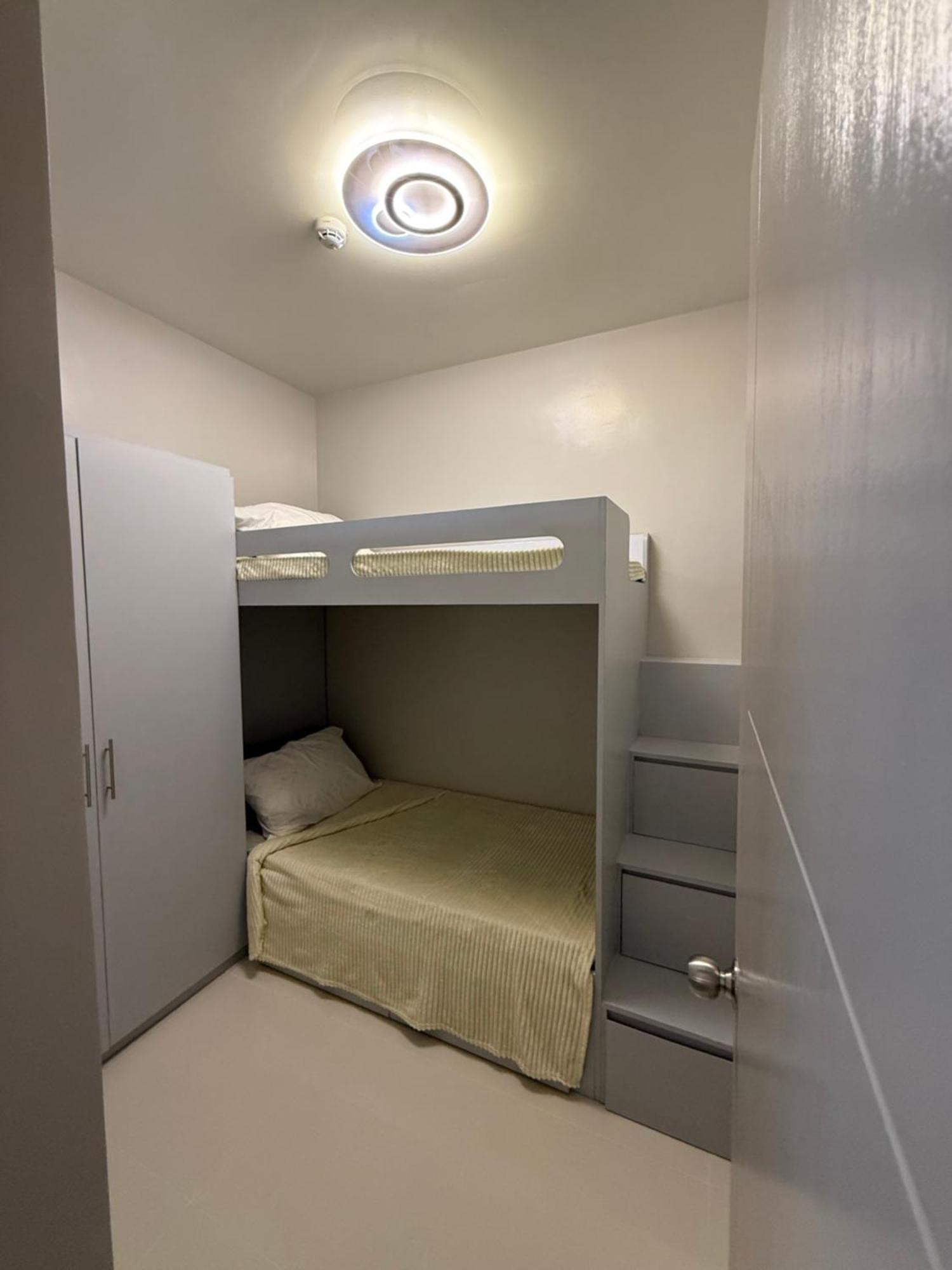 Aparthotel Glamorous Smdc Shore 3, 5 Star Rate Bnb-wifi-netflix