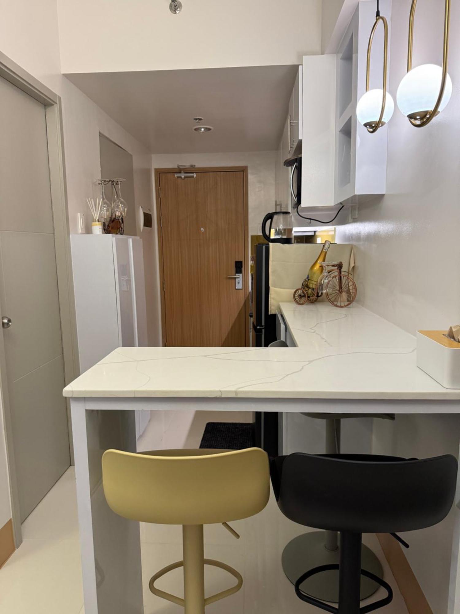 Glamorous Smdc Shore 3, 5 Star Rate Bnb-wifi-netflix *